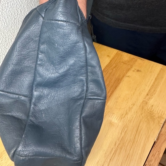Vintage Leather Hobo Bag in Navy Blue - Picture 11 of 12